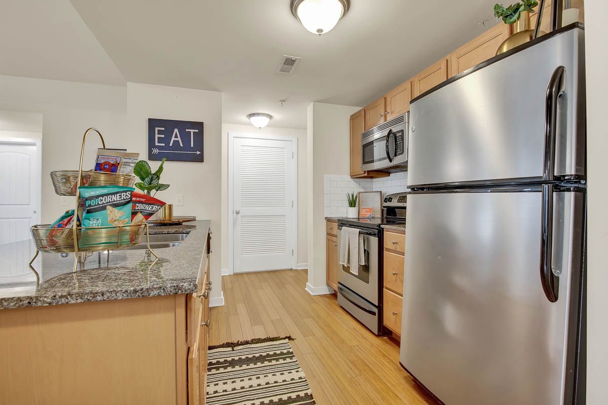 rittenhouse station student housing university of delaware galley kitchen