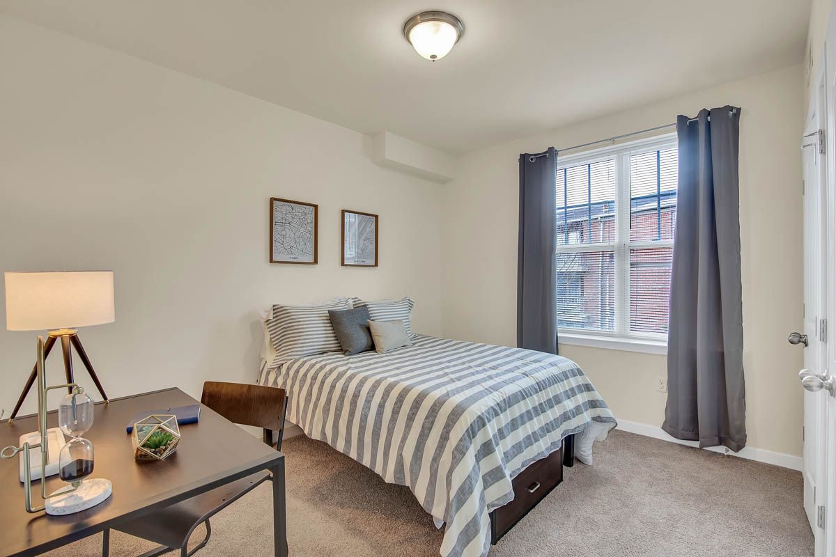 rittenhouse station furnished student apartments near university of delaware private bedroom with desk